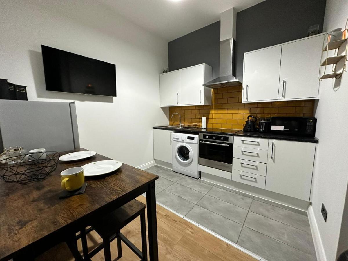 Bee Accommodations Leicester Bagian luar foto