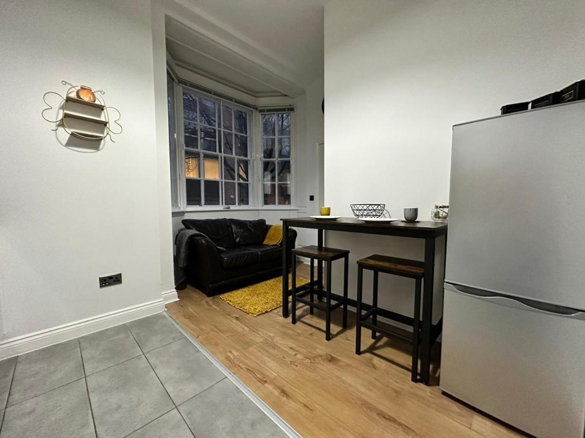 Bee Accommodations Leicester Bagian luar foto